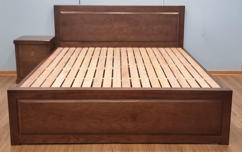 Giường ngủ nữ hoàng gỗ hương vân G33