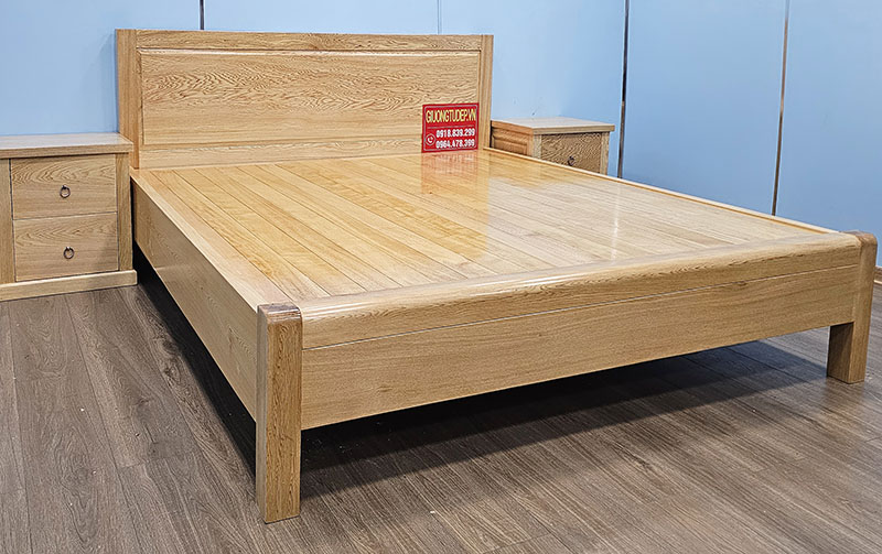 Giường Hiện Đại Chân Cao Gỗ Pơ Mu